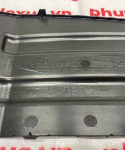 Miếng Bảo Vệ Ống Dẫn Nhiên Liệu LEXUS LX570 2009-2015 77278-60020 7727860020